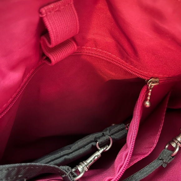 Baggallini Grey cross-body bag - Picture 3 of 6